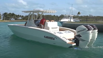 Carrera 32 Center Console and 21 Flat Catamaran Sea Trial